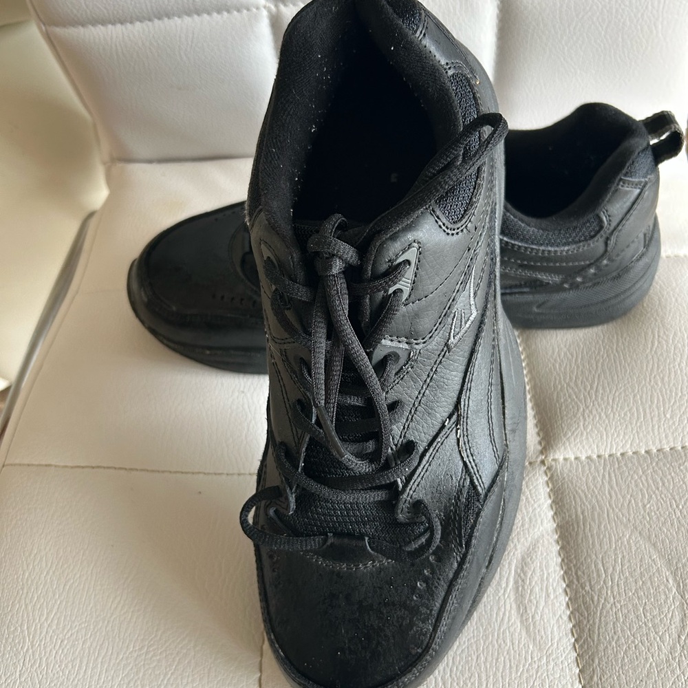 Everlast Sport Men's Black Leather sneakers shoes size 10.5 W